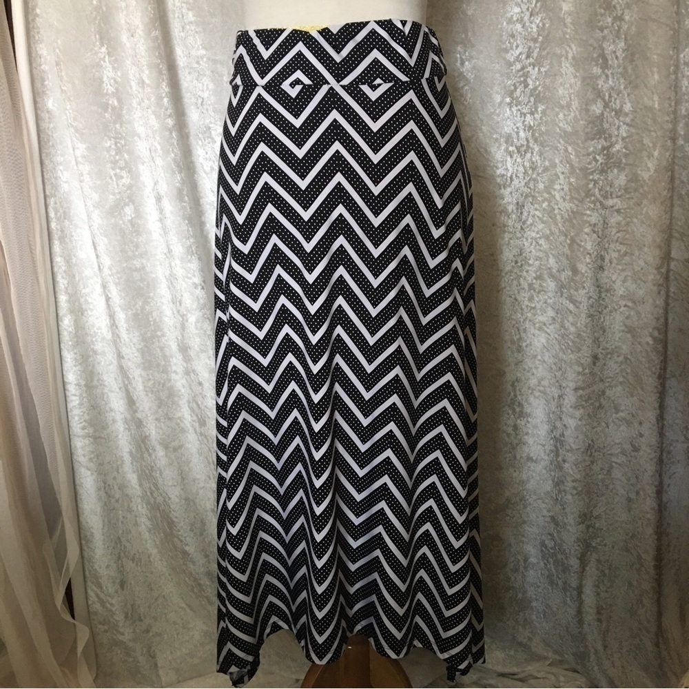 Robert Louis Polka Dot and stripes midi skirt in black  and white. Size Small